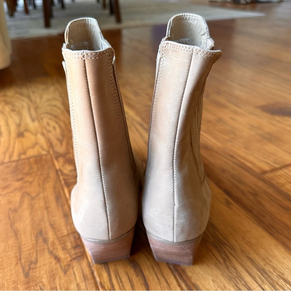 Steve Madden Terezza Tan Nubuck Leather Boots Size 9.5 - Picture 5 of 7